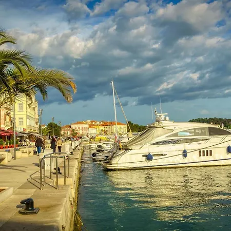 Dino I Karla, A Spacious And Beautiful In A Calm Village * Gradisce (Istria)