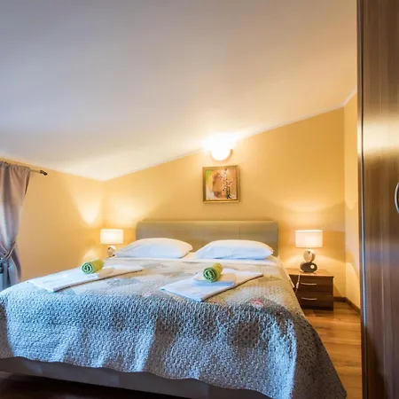 Dino I Karla, A Spacious And Beautiful In A Calm Village * Gradisce (Istria)